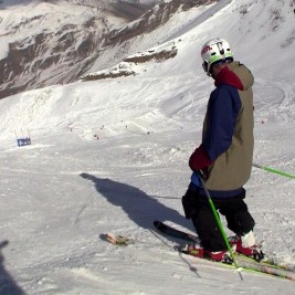 Luis Goñi llegando al snowpark Cerler
