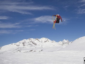 Luis Goñi Tail